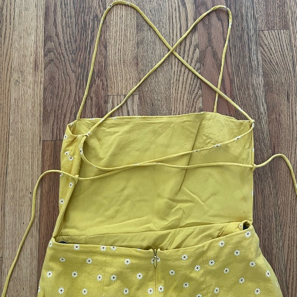 Majorelle Yellow Daisy Open Back Dress - Picture 7 of 8